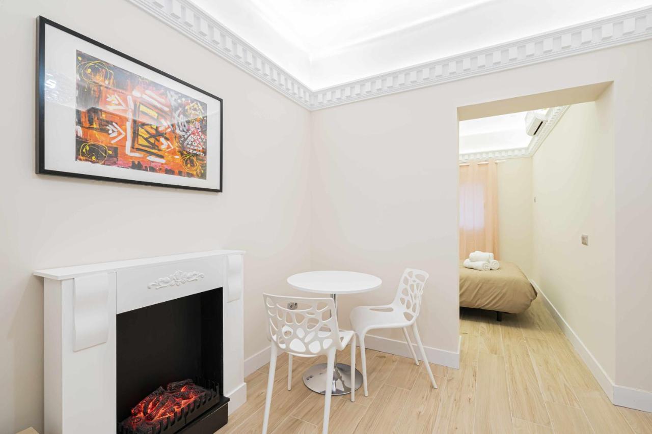 Reformado Decorado Centrico 1 Dormitorio Madrid Esterno foto